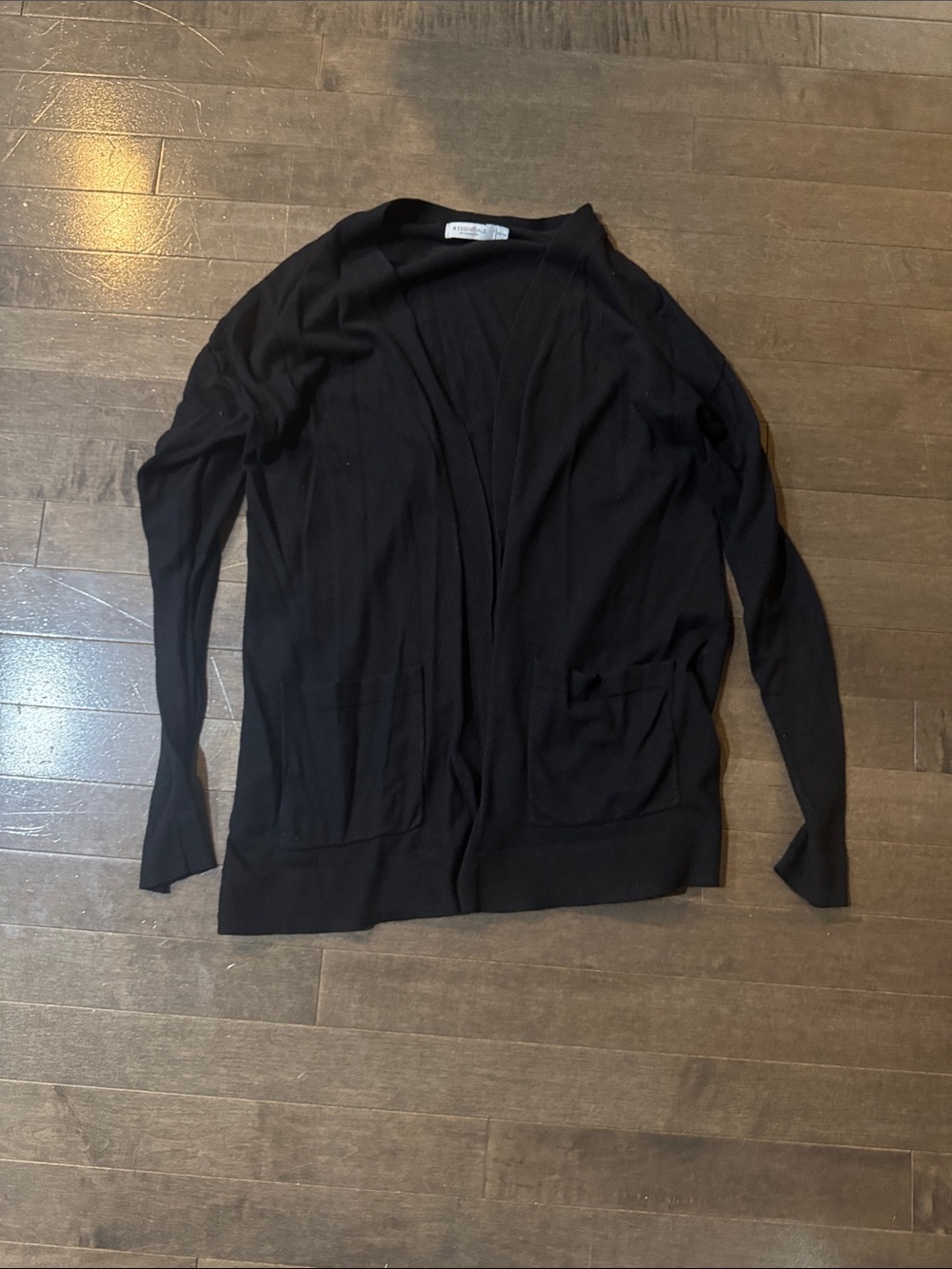 R Essentials (Reitmans) Black Open-Front Cardigan with Pockets